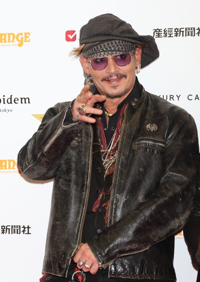 Johnny Depp Doesn’t Even Bother Learning His Lines, Ex-Managers Claim