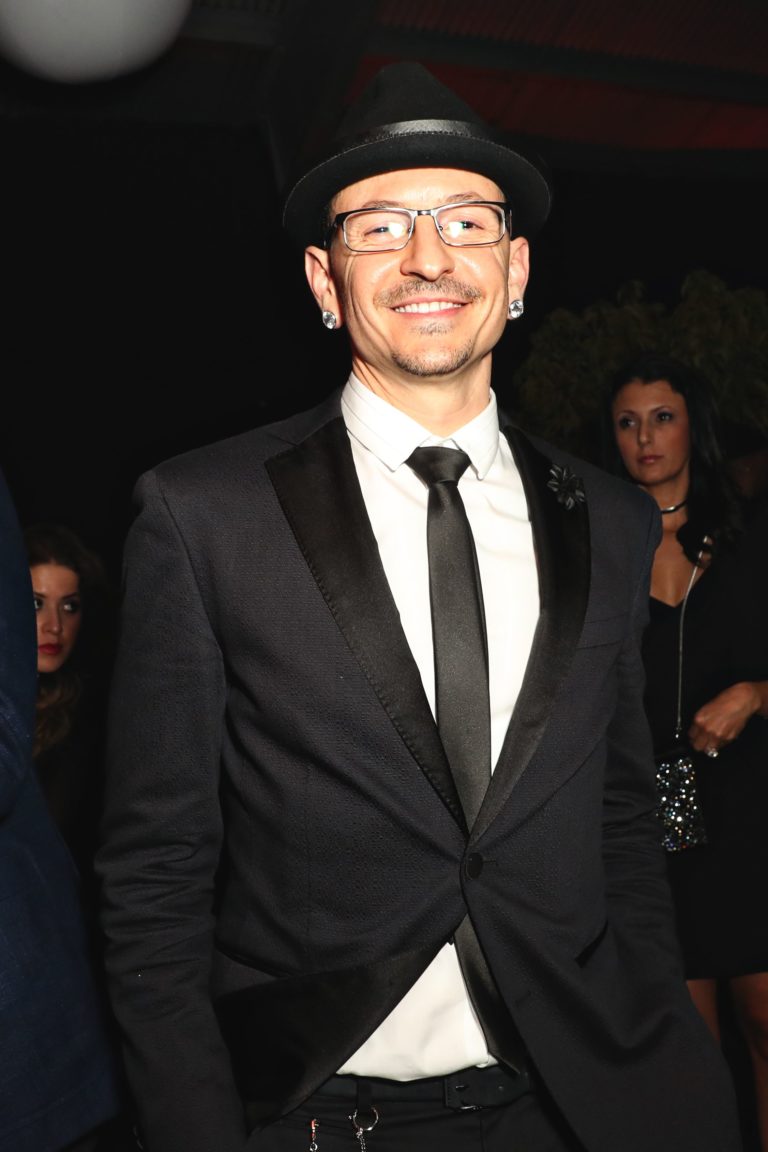 California Artist Honors Chester Bennington With Stunning Mural