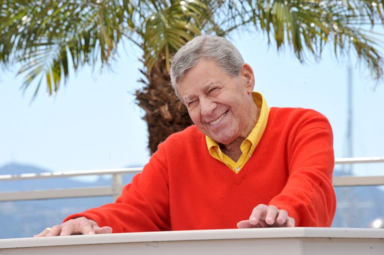 Comedy legend Jerry Lewis dies at 91