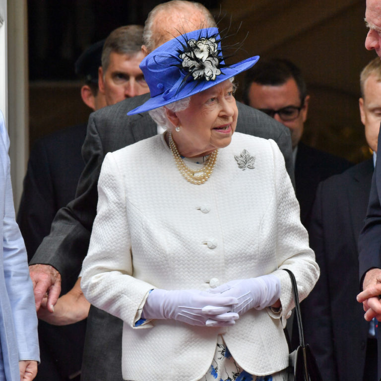 Cheers, Your Majesty! Queen Elizabeth II Has Four Drinks a Day