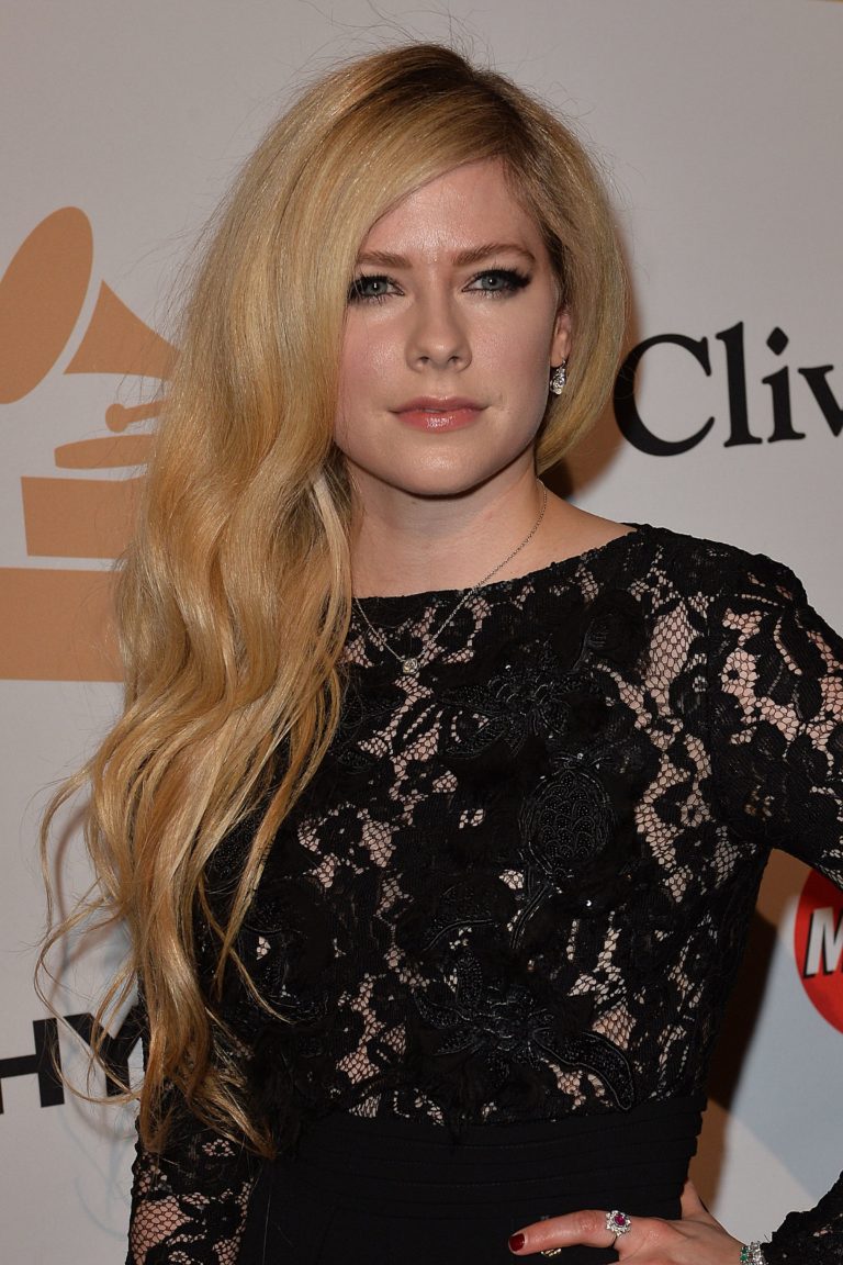Avril Lavigne Makes An Emotional Comeback With “Head Above Water”