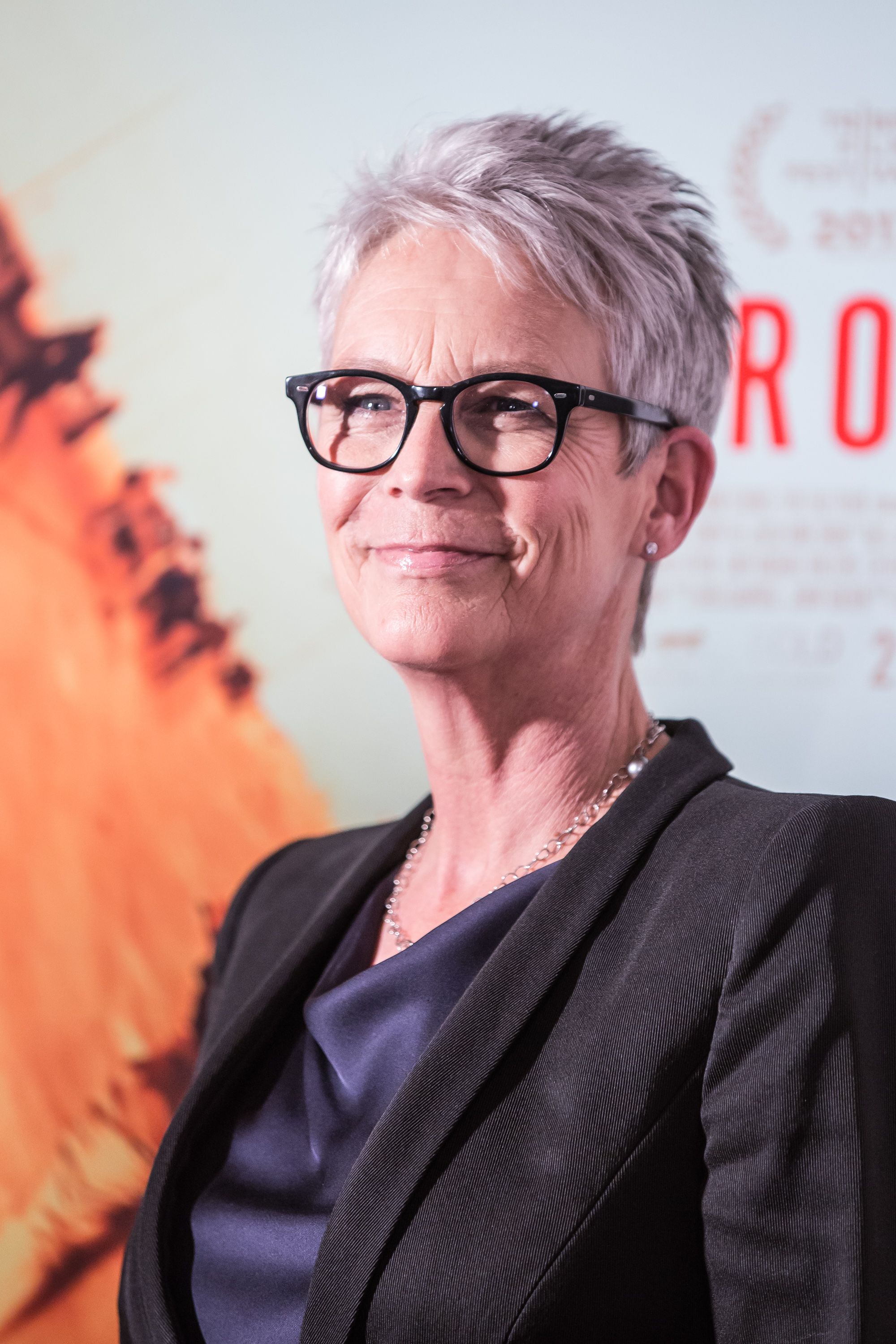 laurie strode newr glasses from halloween 2020 Jamie Lee Curtis Returns As Laurie Strode For Next Installment Of Halloween laurie strode newr glasses from halloween 2020