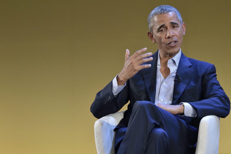 Barack Obama shares his favorite books and music for 2017