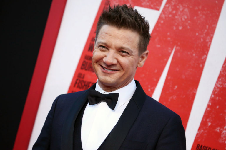 Jeremy Renner Joins Jamie Foxx in “Spawn”