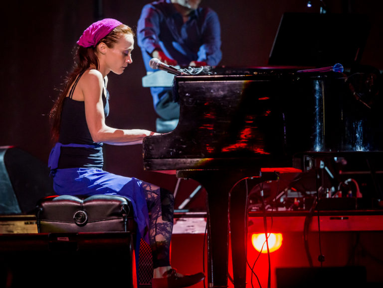 Fiona Apple Unveils Release Date for New Album