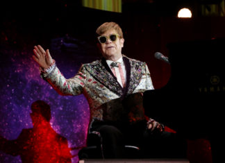 Elton John Announces "Farewell Yellow Brick Road" Tour in 2018