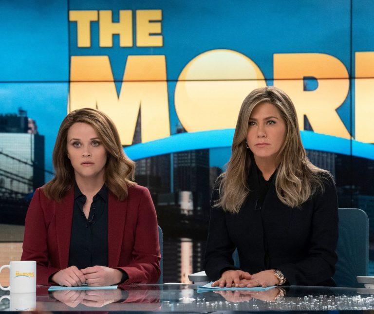 Reese Witherspoon and Jennifer Aniston in 