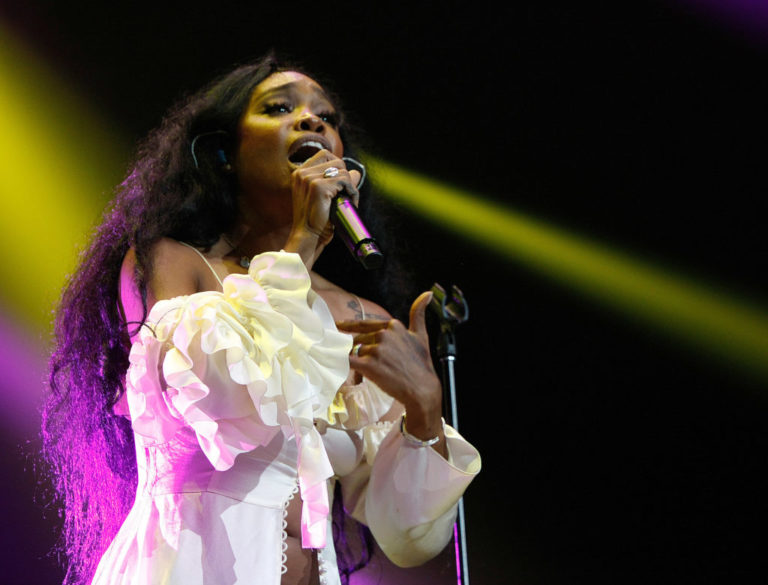 SZA performing at the 2018 BET Experience Live