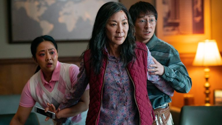 Michelle Yeoh, Ke Huy Quan, and Stephanie Hsu in 
