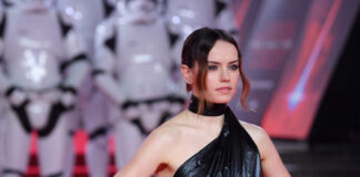 Daisy Ridley at the "Star Wars: The Last Jedi" London premiere in 2017