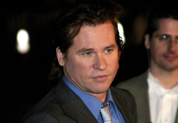 Val-Kilmer Val Kilmer at the Los Angeles premiere of 'Alexander' held at the Grauman's Chinese Theater in Hollywood, USA on November 16, 2004